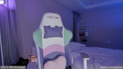 angiefae @ myfreecams on 20231004