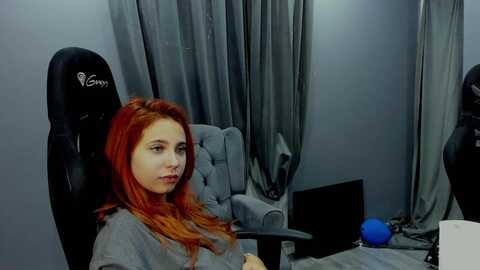 blueees @ myfreecams on 20231004