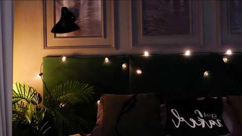 janeloss @ myfreecams on 20231004