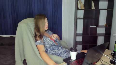 kimbasin @ myfreecams on 20231004