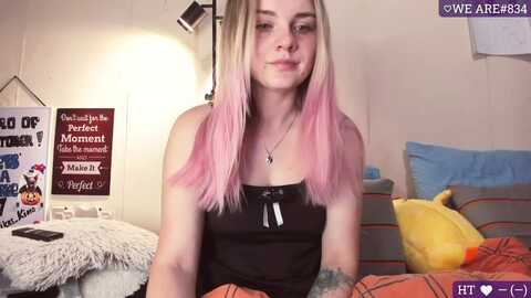 lil_nika @ myfreecams on 20231004