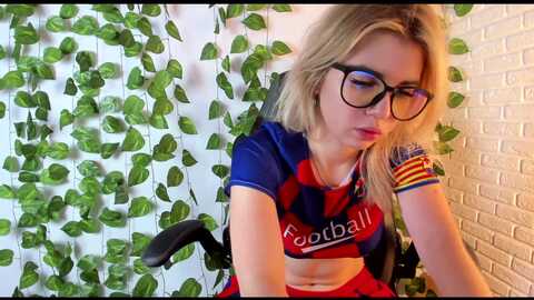 mistyphoenix_ @ myfreecams on 20231004