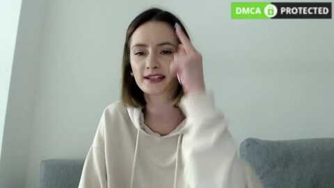 perlabella @ myfreecams on 20231004