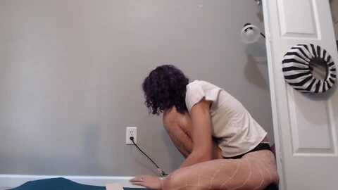 violethooper1 @ myfreecams on 20231004