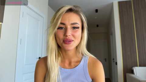 betty_xoxo @ myfreecams on 20231005