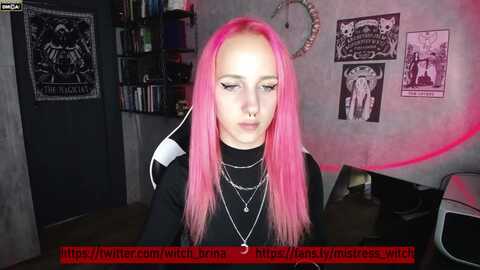 brina_witch @ myfreecams on 20231005