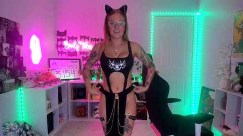 emilytokes @ myfreecams on 20231005