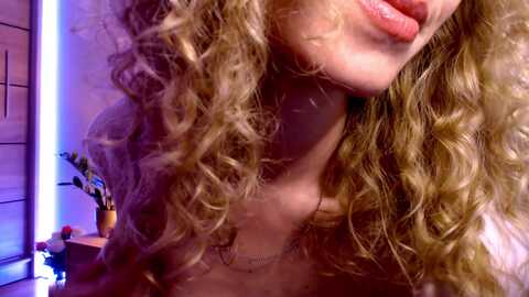 enchanti @ myfreecams on 20231005