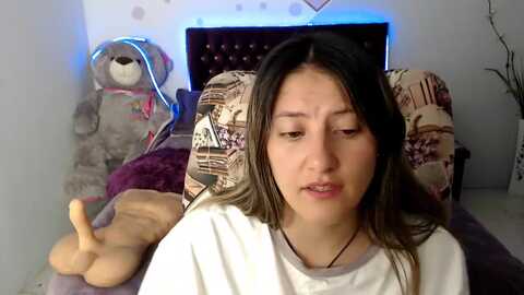 lorenahot06 @ myfreecams on 20231005