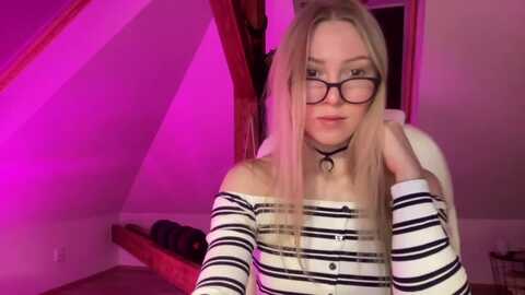 magicelfie @ myfreecams on 20231005