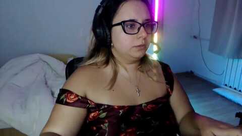 michellenite @ myfreecams on 20231005