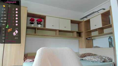 taraqueen @ myfreecams on 20231005