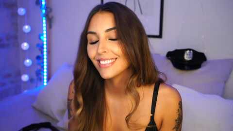 lisamelow @ myfreecams on 20231006