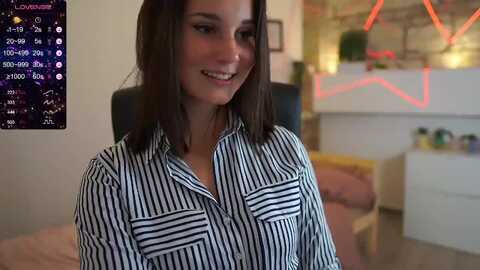 liya__silver_ @ myfreecams on 20231006