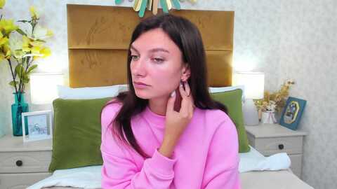 luckysandra @ myfreecams on 20231006