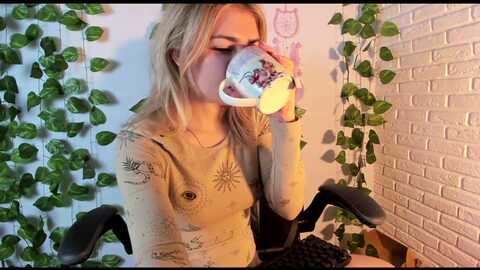 mistyphoenix_ @ myfreecams on 20231006