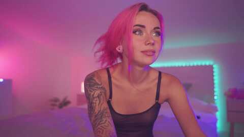 sarah_pink @ myfreecams on 20231006