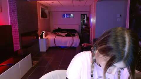 serafina @ myfreecams on 20231006