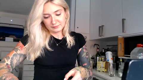 tattoo_bbgirl @ myfreecams on 20231006