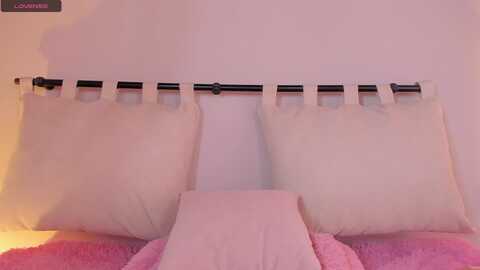 violet_03_ @ myfreecams on 20231006