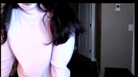 zoie_hz @ myfreecams on 20231006