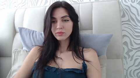 artist_woman @ myfreecams on 20231007