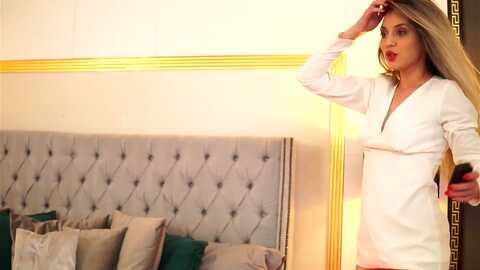 baileyevans @ myfreecams on 20231007