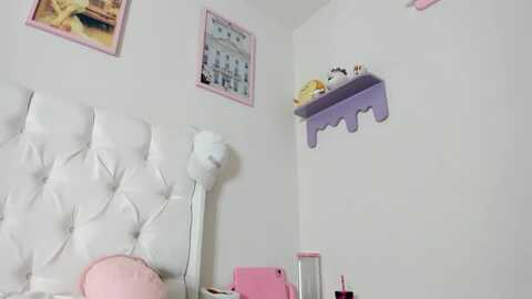 cherrycute666 @ myfreecams on 20231007