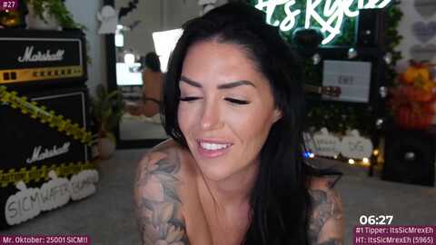 itskylieeh @ myfreecams on 20231007