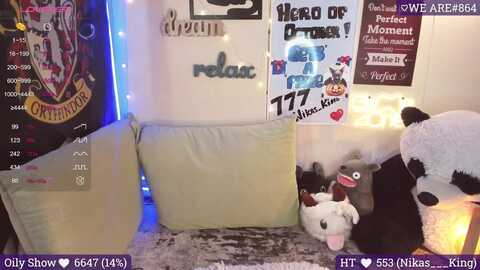 lil_nika @ myfreecams on 20231007