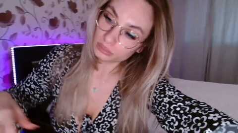 lovely_bellaa @ myfreecams on 20231007