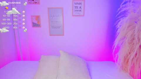 alyssia_dange @ myfreecams on 20231008