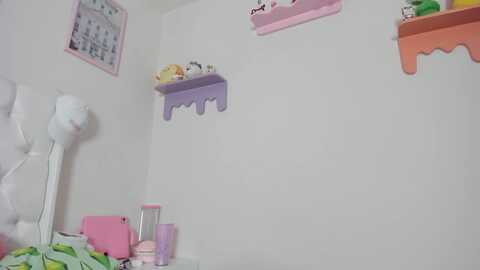 cherrycute666 @ myfreecams on 20231008