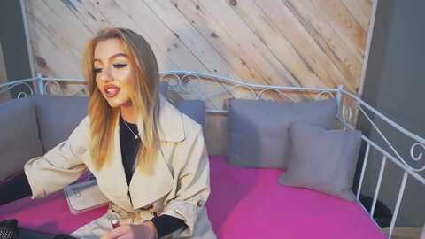 daisyrose_ @ myfreecams on 20231008