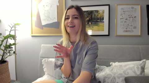 happyendings_ @ myfreecams on 20231008