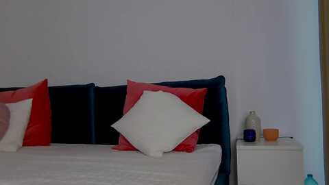 naiasummer @ myfreecams on 20231008