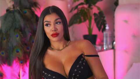 nattynatty @ myfreecams on 20231008