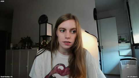 personage @ myfreecams on 20231008