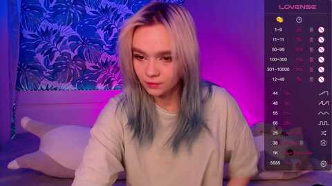 sarah_wonder @ myfreecams on 20231008