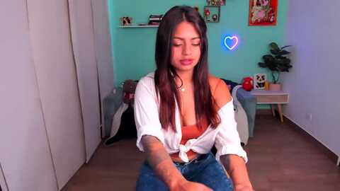 sarishalove @ myfreecams on 20231008