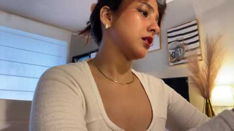 selenaquintan @ myfreecams on 20231008