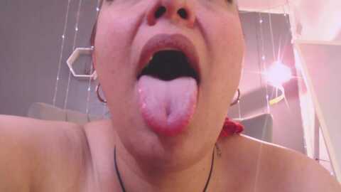 summynov @ myfreecams on 20231008