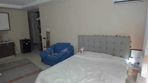 sweetblonde20 @ myfreecams on 20231008