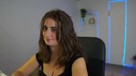 tayleee_wood @ myfreecams on 20231008