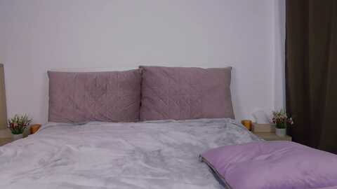 alice_xl @ myfreecams on 20231009