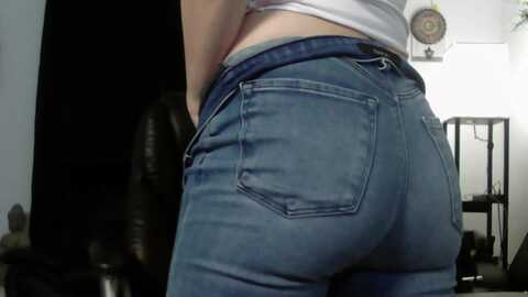 bunnynextdoor @ myfreecams on 20231009