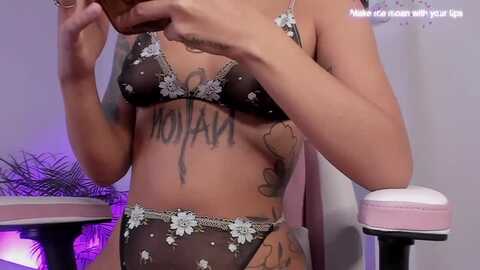 cocoafrodi @ myfreecams on 20231009