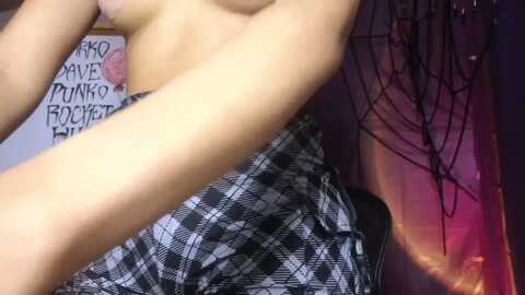 cofewithmilk @ myfreecams on 20231009