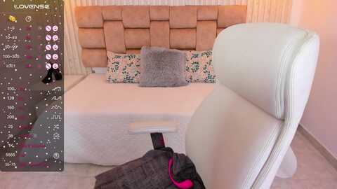 evalix @ myfreecams on 20231009