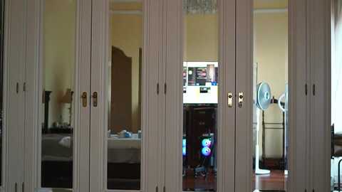 katyerave @ myfreecams on 20231009